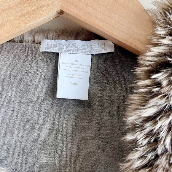 🎉HP 11/30🎉 Restoration Hardware Baby and Child LUXE Faux Fur Vest Velour lined - Picture 2 of 4